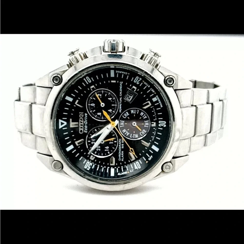 Citizen World Chronograph A-T Mens Chronograph Multi-Function Atomic Time Silver